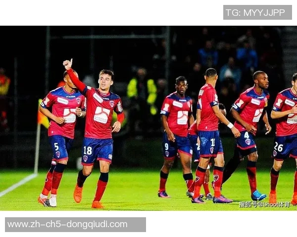 兰斯主场迎战摩纳哥全力争胜双方球员状态分析与比赛前瞻